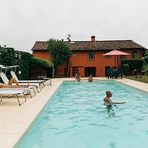 https://tenuta-san-giovanni-lucca-borgo-del-locumone.it-tuscanyhotel.com